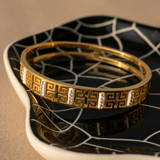 Luxury Fancy Stainless Steel Diamond Hand Cuff - Luxury Fancy Stainless Steel Diamond Hand CuffJewelryGlow with NazGlow With NazN-B014Luxury Fancy Stainless Steel Diamond Hand Cuff