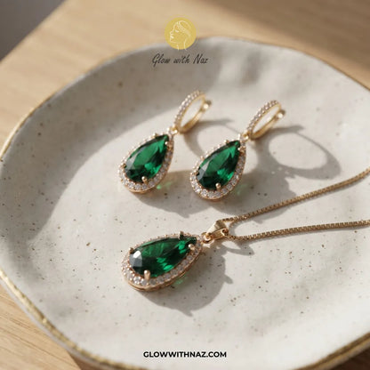 Emerald Big Tear Drop Earring and Pendant Set