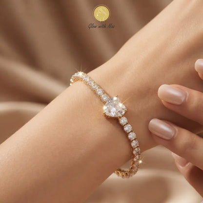 Detail shot of the stunning tarnish-free minimalist jewelry featuring a brilliant heart-shaped crystal centerpiece