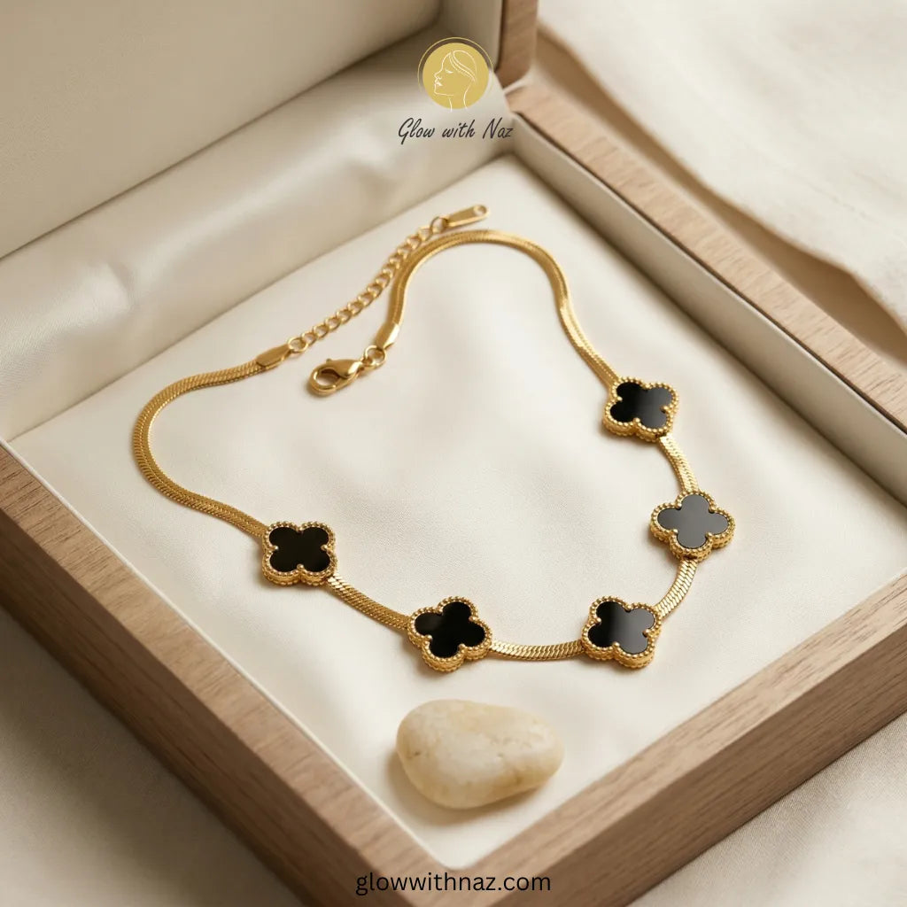 18K Gold Snake Chain with Five-Motif Black Clovers Necklace